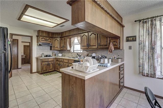 2301 S Stilwell Street, Pittsburg, KS 66762