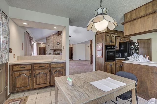 2301 S Stilwell Street, Pittsburg, KS 66762