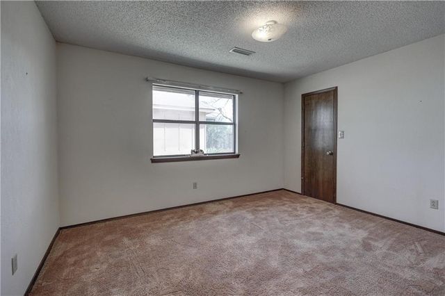 2301 S Stilwell Street, Pittsburg, KS 66762