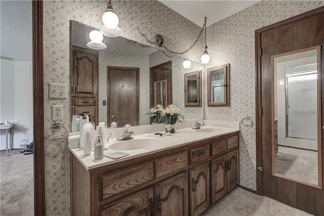 2301 S Stilwell Street, Pittsburg, KS 66762