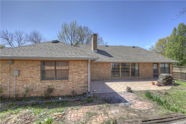 2301 S Stilwell Street, Pittsburg, KS 66762