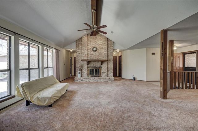 2301 S Stilwell Street, Pittsburg, KS 66762