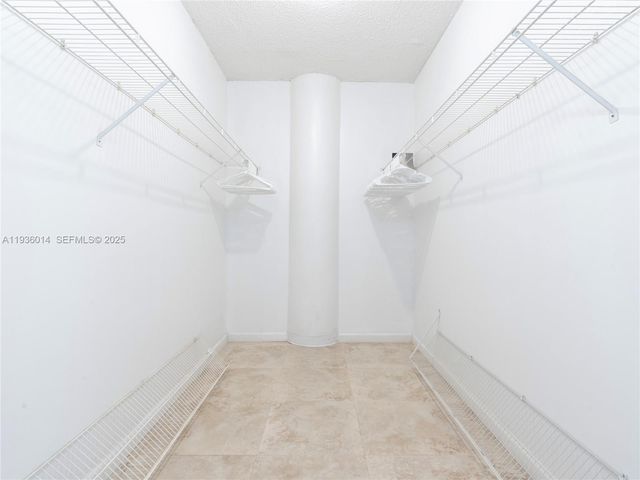 3725 S Ocean Dr 1606, Hollywood, FL 33019