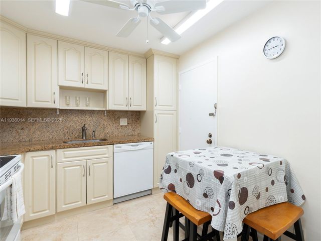 3725 S Ocean Dr 1606, Hollywood, FL 33019