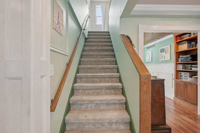 7 Oakwood Street, Ypsilanti City, MI 48197