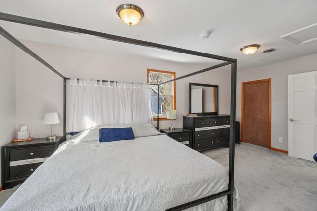 7 Oakwood Street, Ypsilanti City, MI 48197