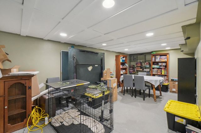 7 Oakwood Street, Ypsilanti City, MI 48197