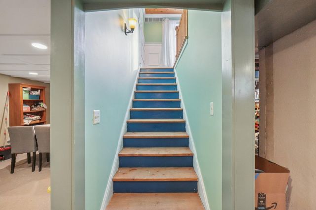 7 Oakwood Street, Ypsilanti City, MI 48197