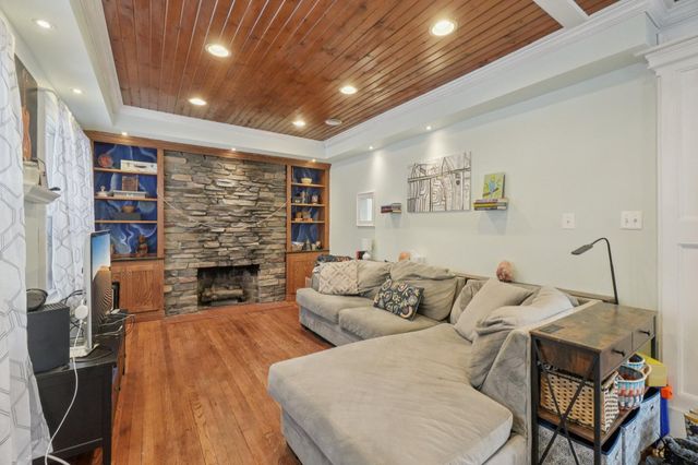 7 Oakwood Street, Ypsilanti City, MI 48197