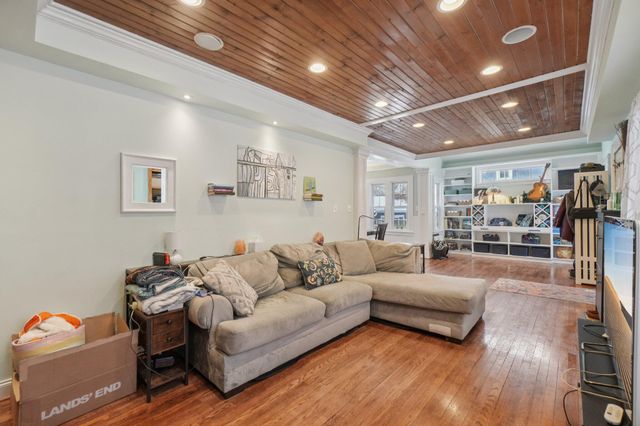 7 Oakwood Street, Ypsilanti City, MI 48197