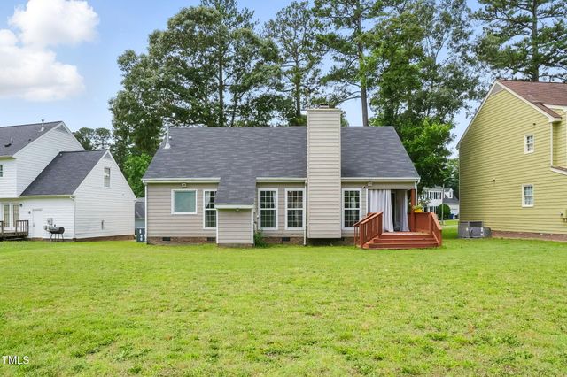 4905 Knightsbridge Way, Raleigh, NC 27604