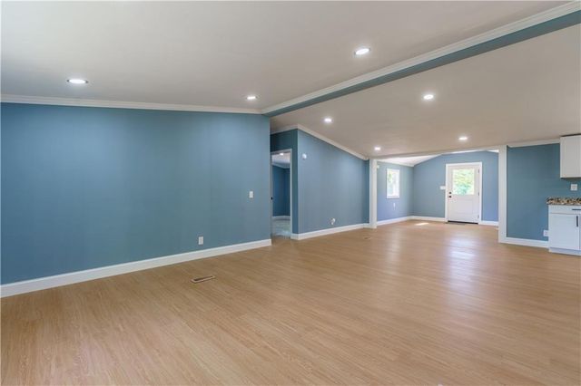 1412 Floyd Circle, Gainesville, GA 30507