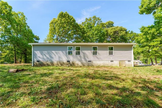 1412 Floyd Circle, Gainesville, GA 30507