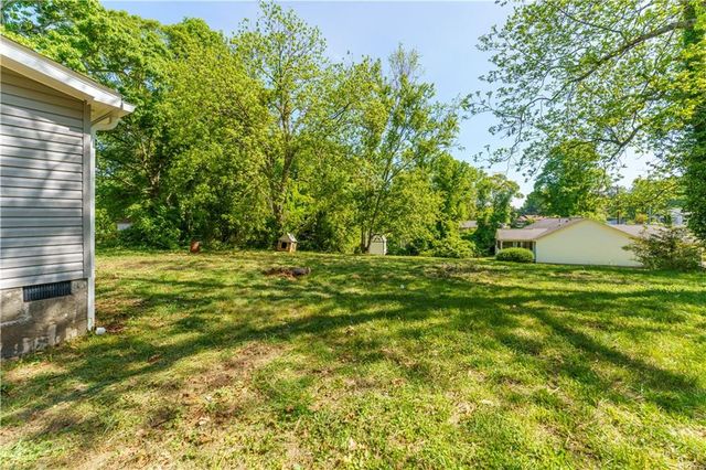 1412 Floyd Circle, Gainesville, GA 30507