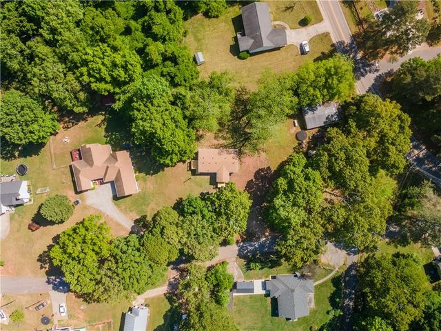 1412 Floyd Circle, Gainesville, GA 30507