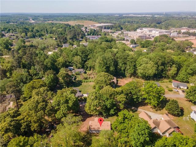 1412 Floyd Circle, Gainesville, GA 30507