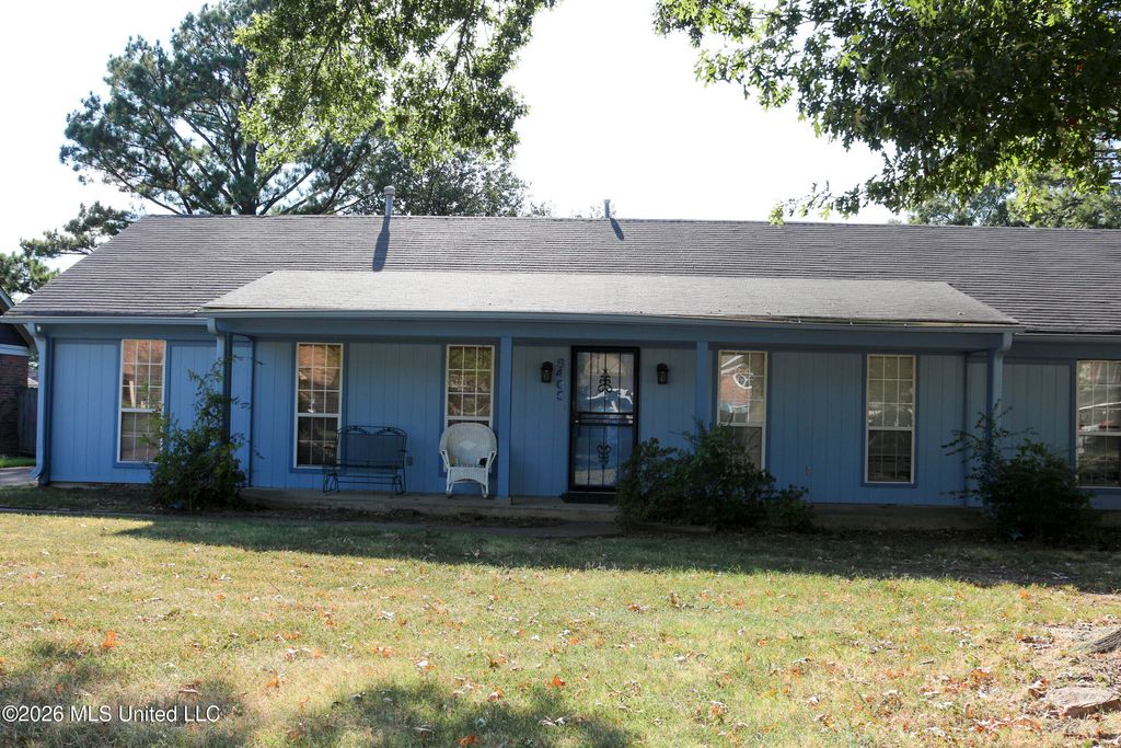 8405 Deep Well Place, Southaven, MS 38671 — exterior