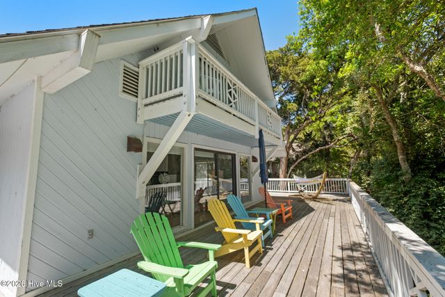 31 Horsemint Trail, Bald Head Island, NC 28461