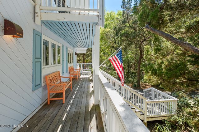 31 Horsemint Trail, Bald Head Island, NC 28461
