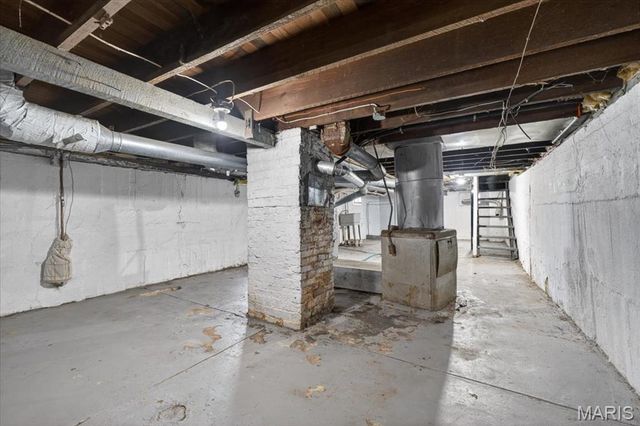 6549 Bartmer Avenue, University City, MO 63130