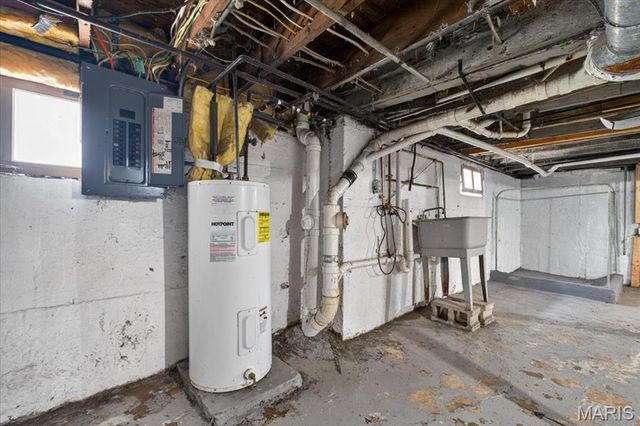 6549 Bartmer Avenue, University City, MO 63130