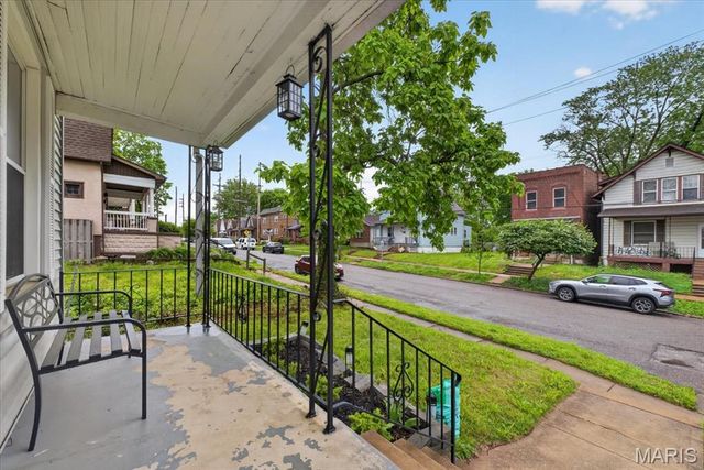 6549 Bartmer Avenue, University City, MO 63130