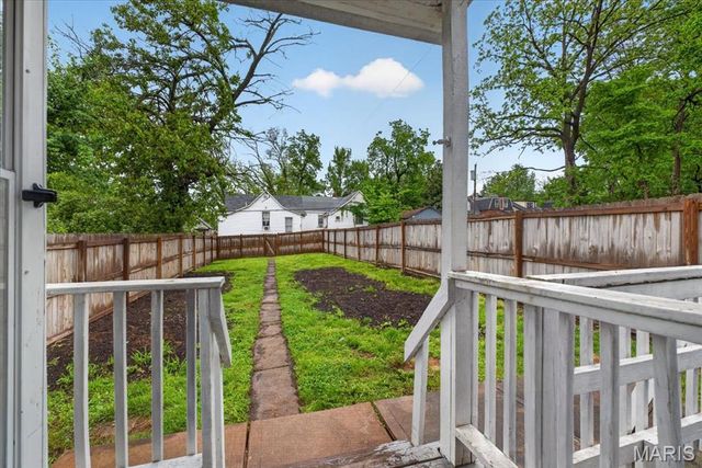 6549 Bartmer Avenue, University City, MO 63130
