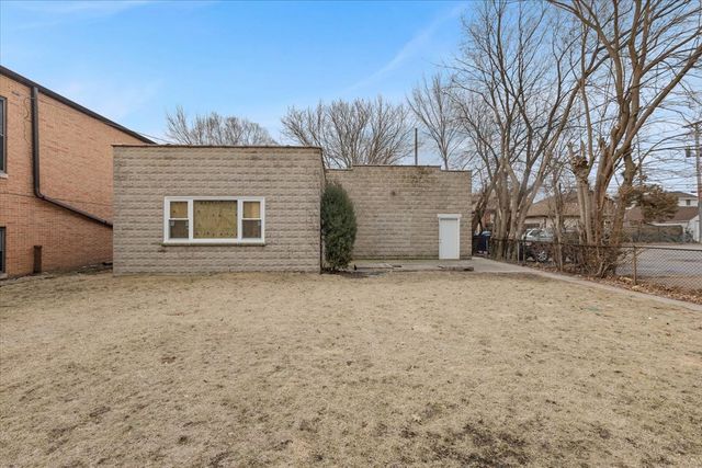 5207 Galitz Street, Skokie, IL 60077