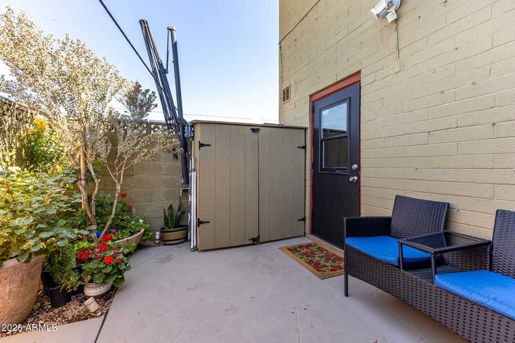 Image 12 of property listing at 4615 N 39TH Avenue 23, Phoenix, AZ 85019