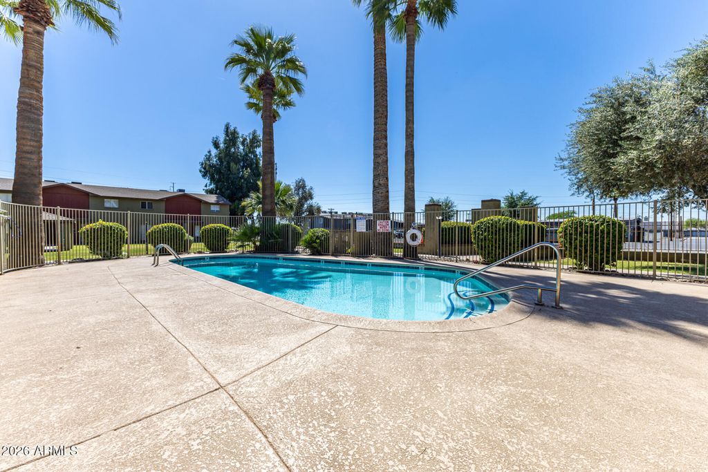 Image 14 of property listing at 4615 N 39TH Avenue 23, Phoenix, AZ 85019