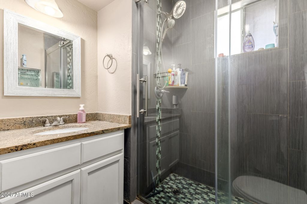 Image 7 of property listing at 4615 N 39TH Avenue 23, Phoenix, AZ 85019