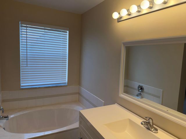 940 Doveplum Court, Hollywood, FL 33019