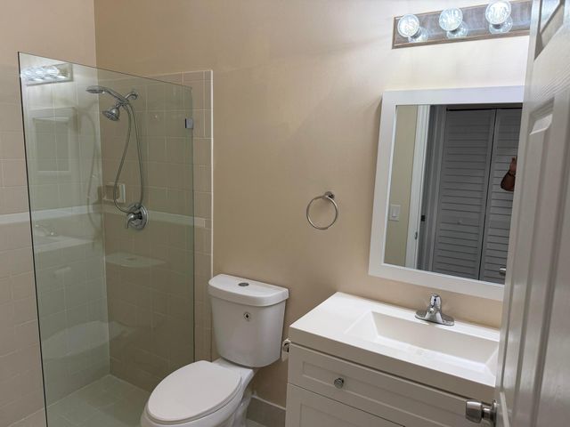 940 Doveplum Court, Hollywood, FL 33019