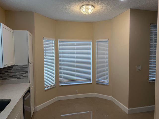 940 Doveplum Court, Hollywood, FL 33019