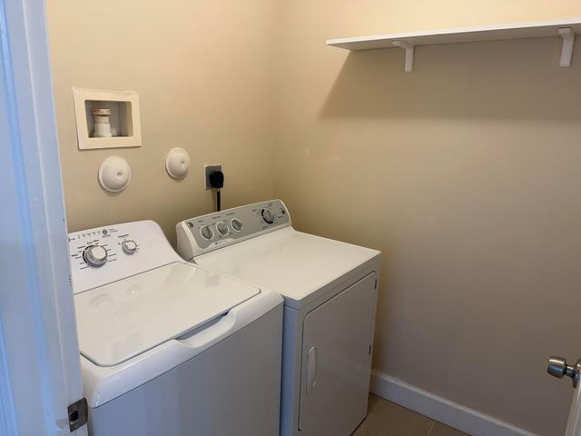 940 Doveplum Court, Hollywood, FL 33019