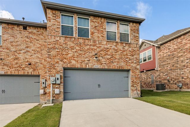 2521 Barnwood Lane, Garland, TX 75042