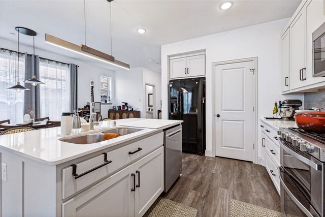 2521 Barnwood Lane, Garland, TX 75042