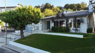 15672 Castlewoods Drive, Sherman Oaks, CA 91403