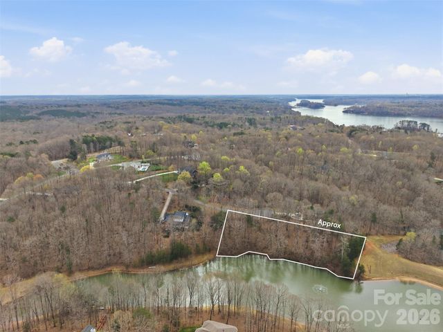 150 Harborgate Drive, Statesville, NC 28625