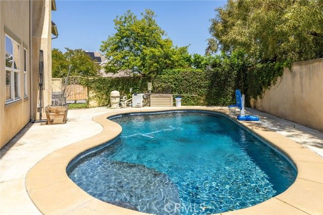 1526 Cole Lane, Upland, CA 91784