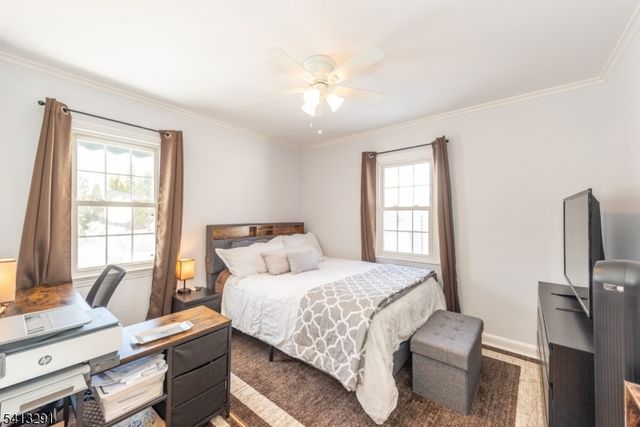 49 Locust Dr, Kenilworth Boro, NJ 07033