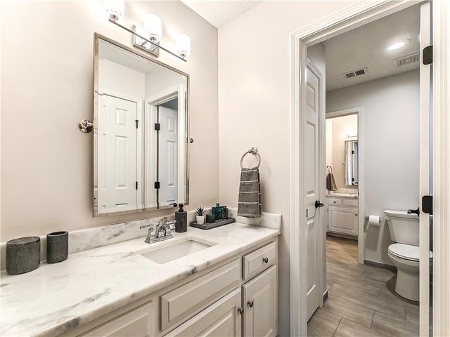11151 S Whitetail Lane, Olathe, KS 66061
