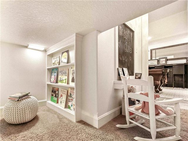 11151 S Whitetail Lane, Olathe, KS 66061