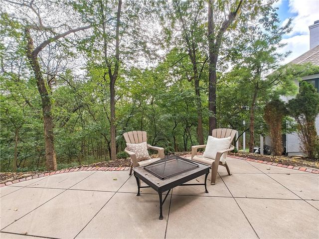 11151 S Whitetail Lane, Olathe, KS 66061