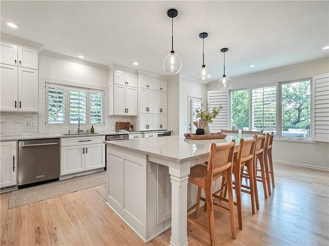 11151 S Whitetail Lane, Olathe, KS 66061