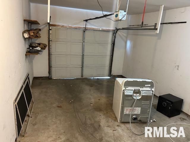 3136 Lakeshire Drive, Springfield, IL 62707