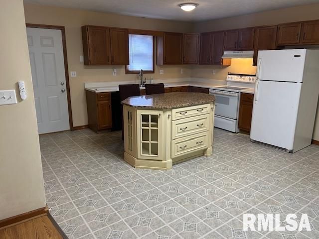 3136 Lakeshire Drive, Springfield, IL 62707