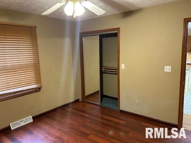 3136 Lakeshire Drive, Springfield, IL 62707