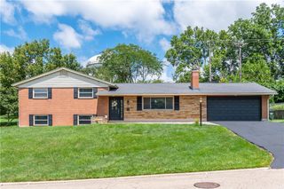 617 Stoneybrook Drive, Kettering, OH 45429