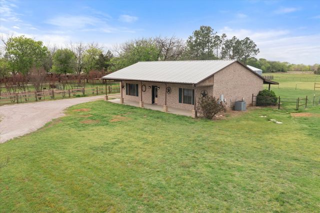 504 N Texas Street, Tioga, TX 76271